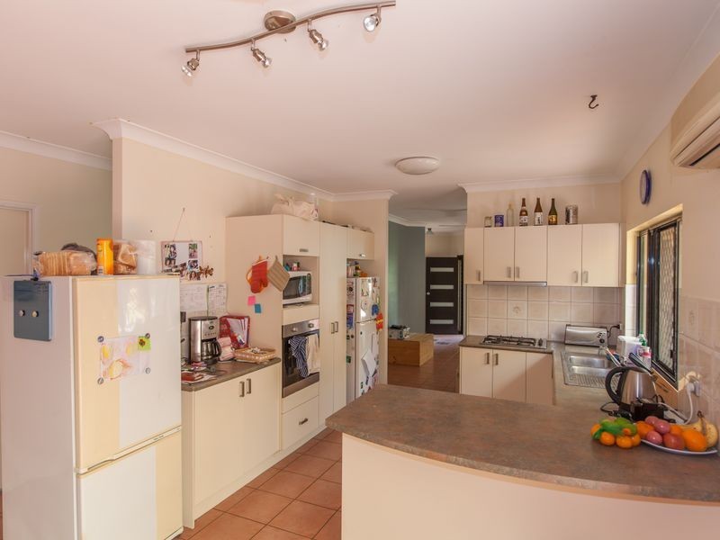 26 Meander Close, Brinsmead QLD 4870