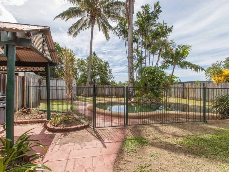 14 Atlas Close, Smithfield QLD 4878
