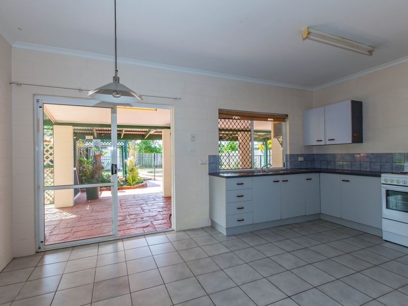 14 Atlas Close, Smithfield QLD 4878