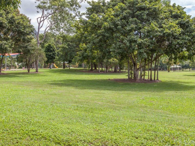 14 Atlas Close, Smithfield QLD 4878