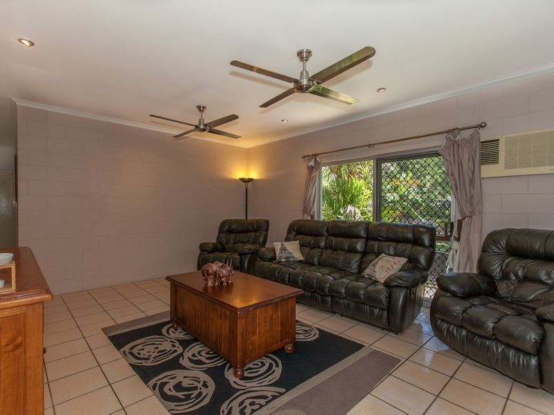 7 Tudor Close, Trinity Park QLD 4879