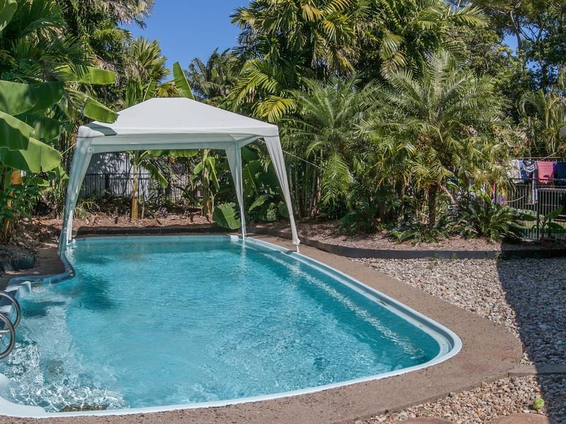 7 Tudor Close, Trinity Park QLD 4879