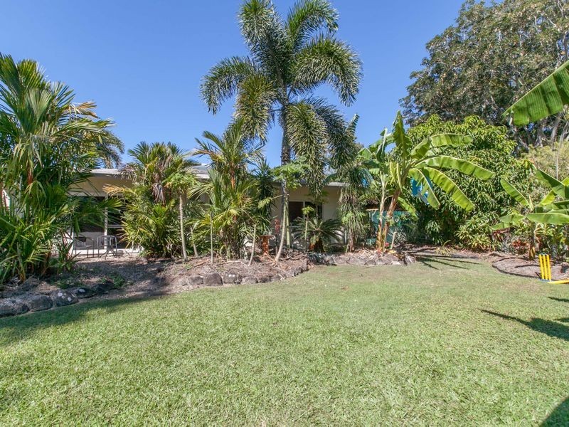 7 Tudor Close, Trinity Park QLD 4879