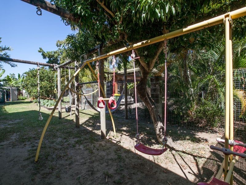 7 Tudor Close, Trinity Park QLD 4879