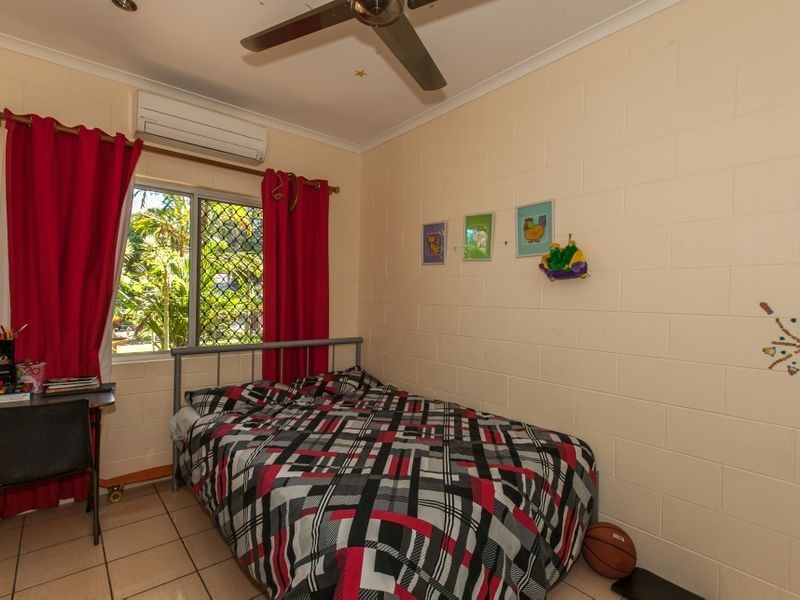 7 Tudor Close, Trinity Park QLD 4879