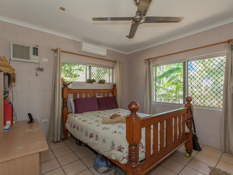 7 Tudor Close, Trinity Park QLD 4879