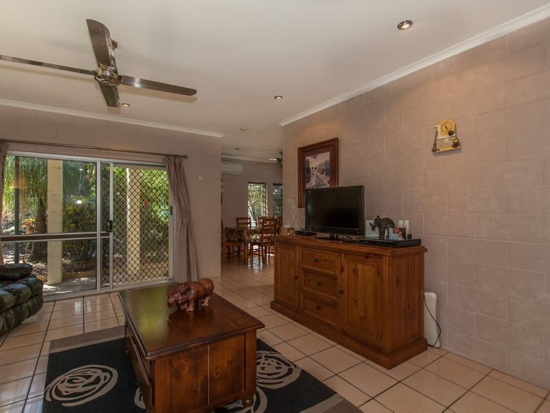 7 Tudor Close, Trinity Park QLD 4879