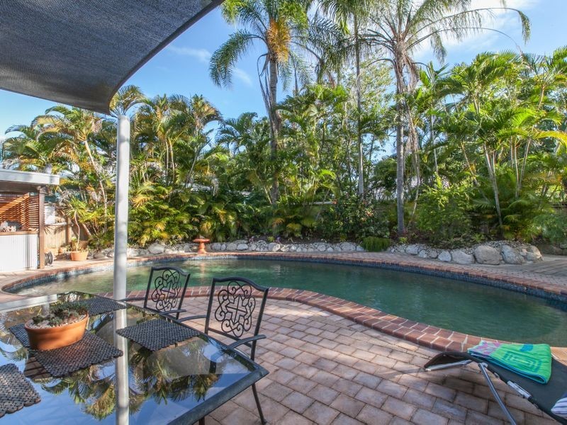5 Upolu Esplanade, Clifton Beach QLD 4879