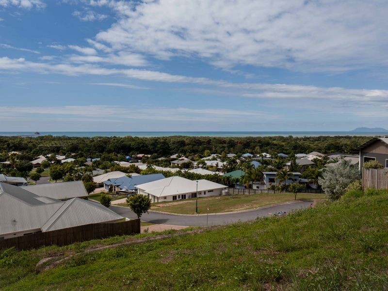 14 Savannah Street, Palm Cove QLD 4879