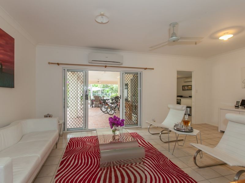 8 Avoca Close, Kewarra Beach QLD 4879