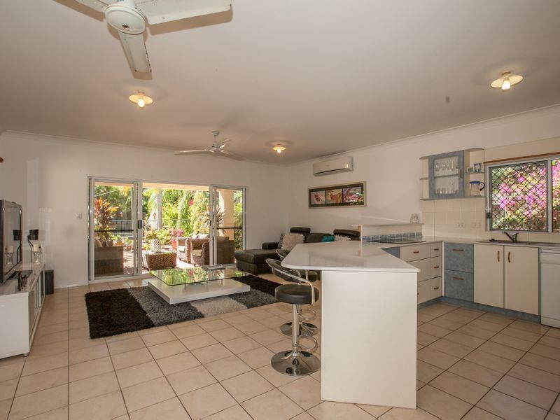 8 Avoca Close, Kewarra Beach QLD 4879