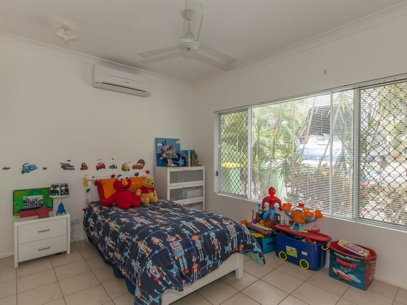 8 Avoca Close, Kewarra Beach QLD 4879
