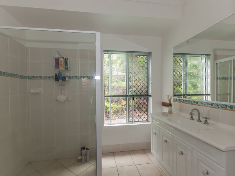 8 Avoca Close, Kewarra Beach QLD 4879