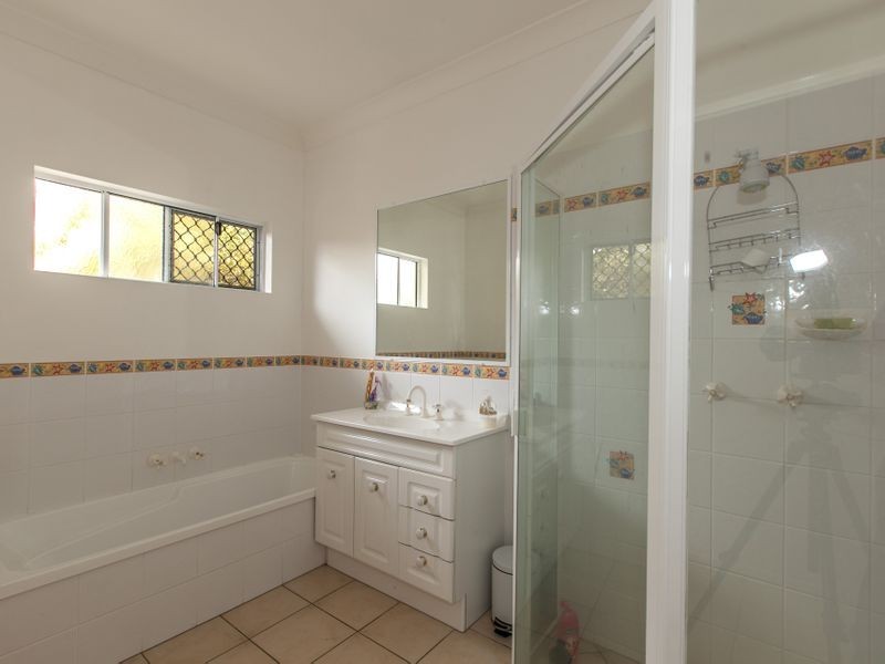 8 Avoca Close, Kewarra Beach QLD 4879