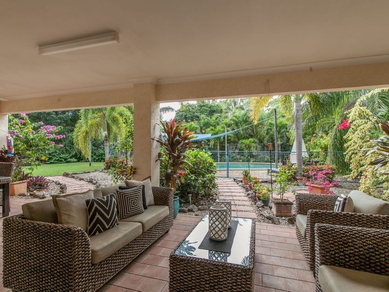 8 Avoca Close, Kewarra Beach QLD 4879