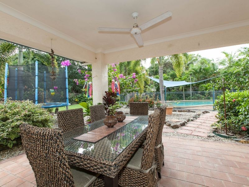 8 Avoca Close, Kewarra Beach QLD 4879
