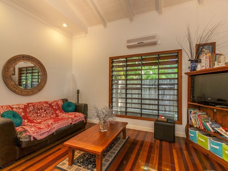38 Rudder Street, Clifton Beach QLD 4879
