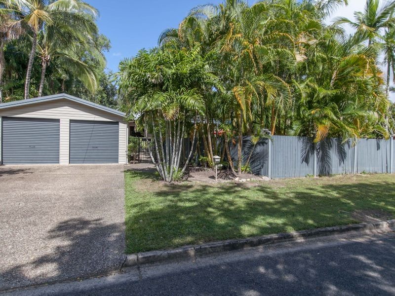 38 Rudder Street, Clifton Beach QLD 4879