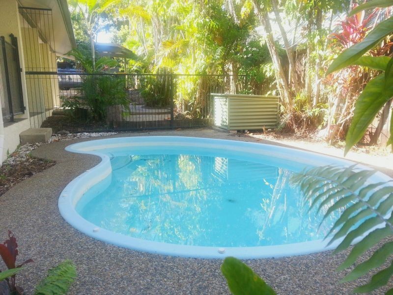 7 Buchan Street, Palm Cove QLD 4879