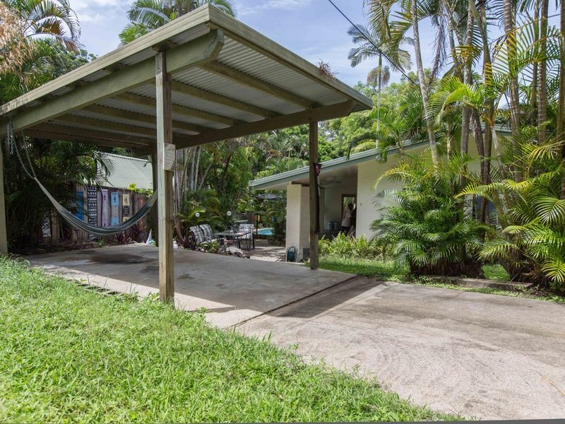 7 Buchan Street, Palm Cove QLD 4879