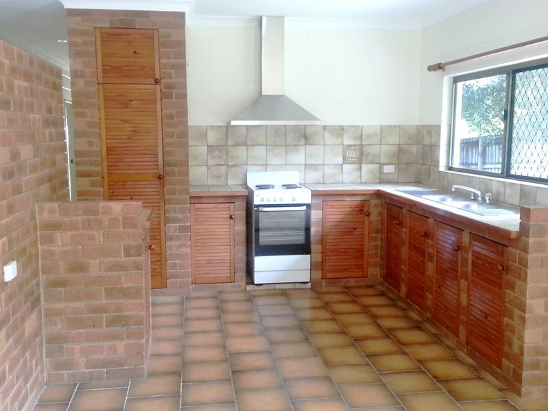 7 Buchan Street, Palm Cove QLD 4879