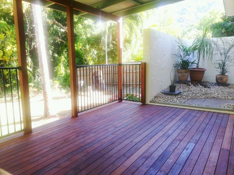 7 Buchan Street, Palm Cove QLD 4879