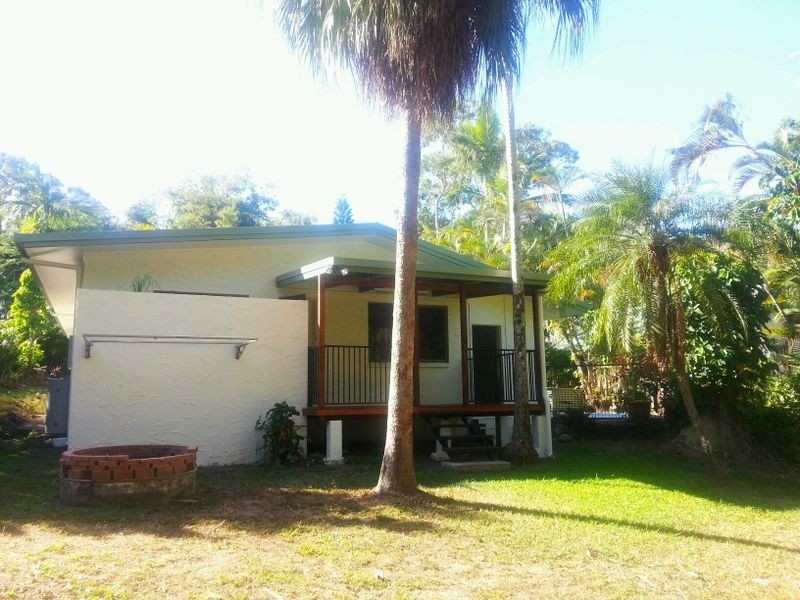 7 Buchan Street, Palm Cove QLD 4879