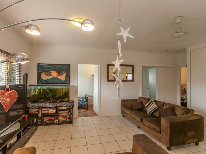 25 Derby Street, Yorkeys Knob QLD 4878
