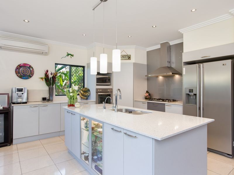 26 Muller Street, Palm Cove QLD 4879