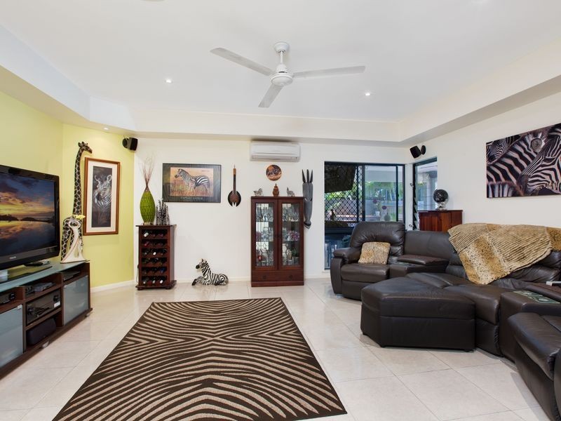26 Muller Street, Palm Cove QLD 4879
