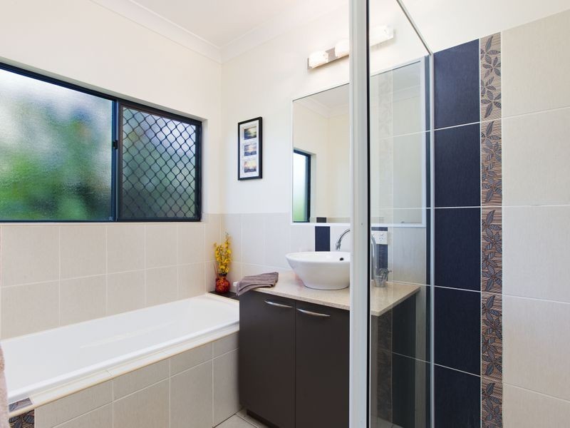 26 Muller Street, Palm Cove QLD 4879