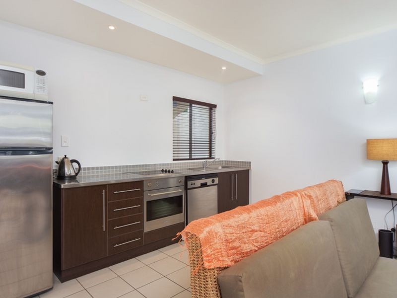 3/81-85 Cedar Road, Palm Cove QLD 4879