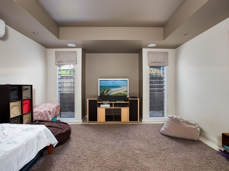 2 Rossmann Road, Smithfield QLD 4878