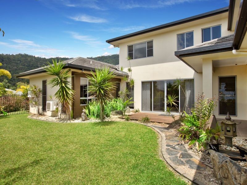 2 Rossmann Road, Smithfield QLD 4878