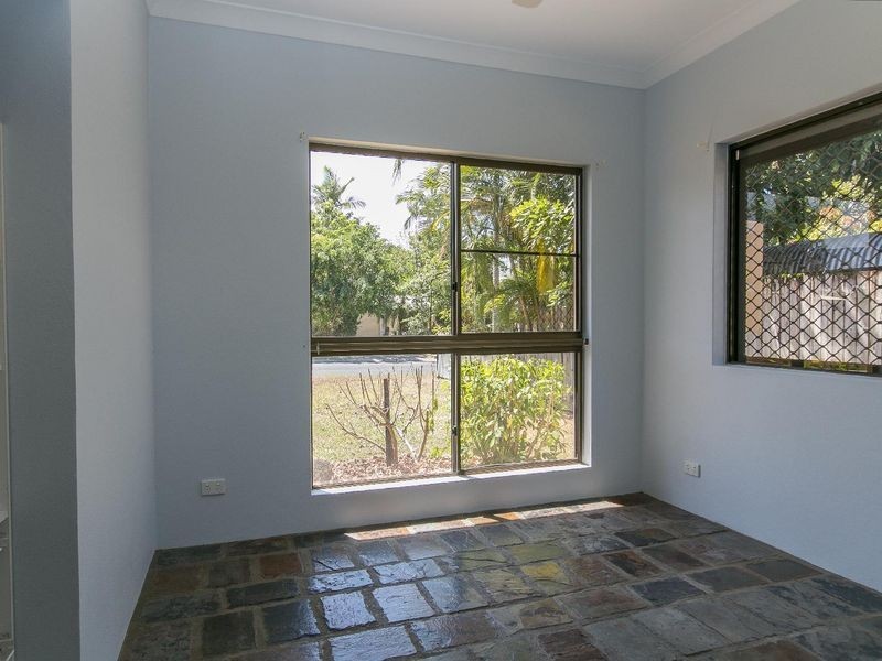 13 Conch Close, Trinity Beach QLD 4879