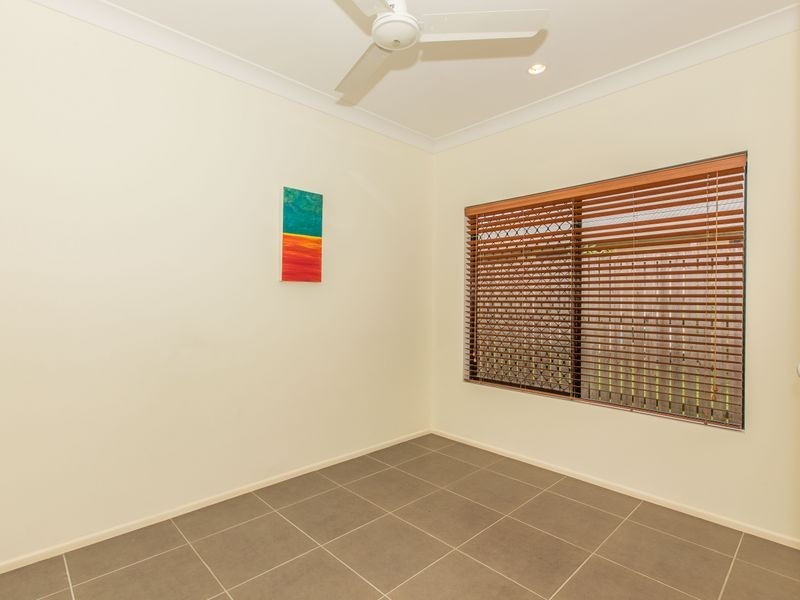 15 Colombia Street, White Rock QLD 4868