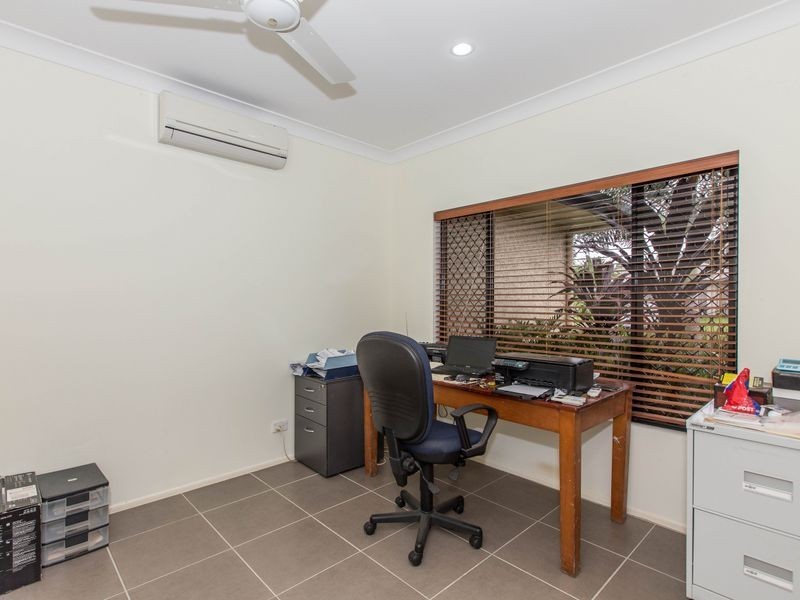 15 Colombia Street, White Rock QLD 4868