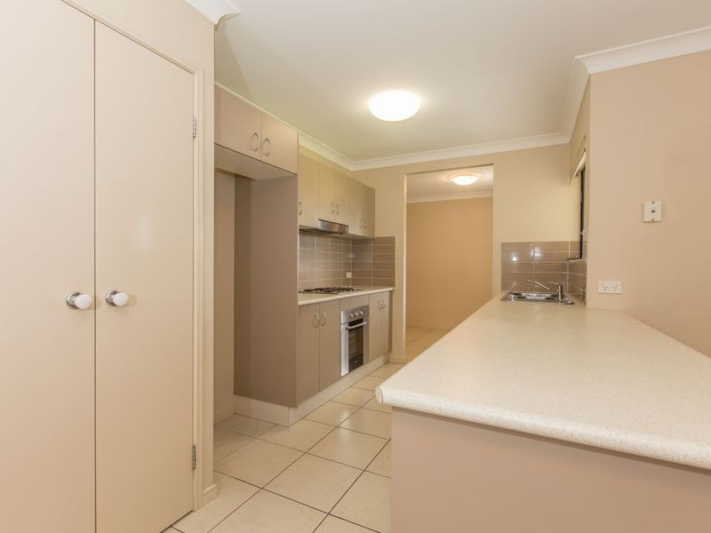 5 Colombia Street, White Rock QLD 4868