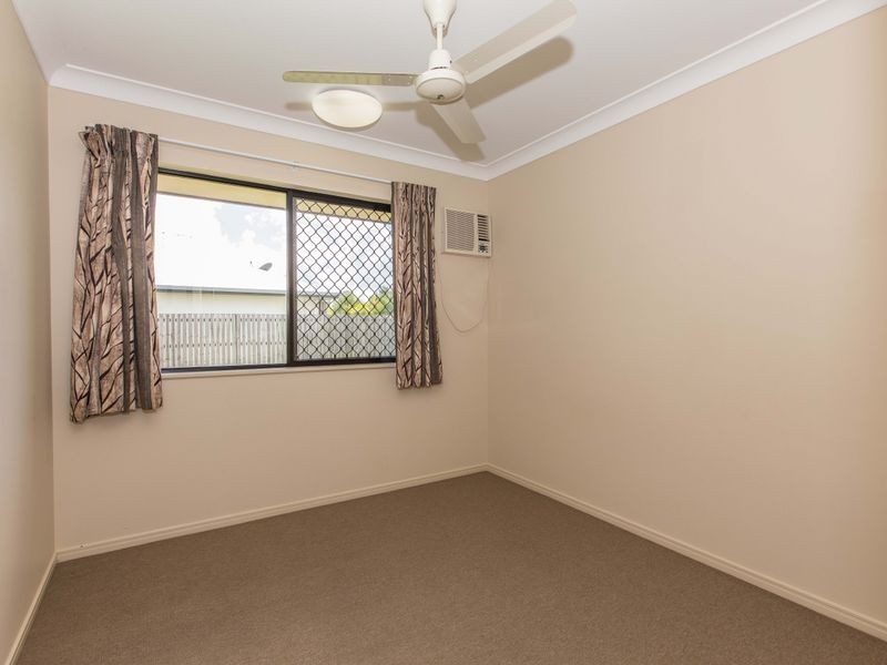 5 Colombia Street, White Rock QLD 4868