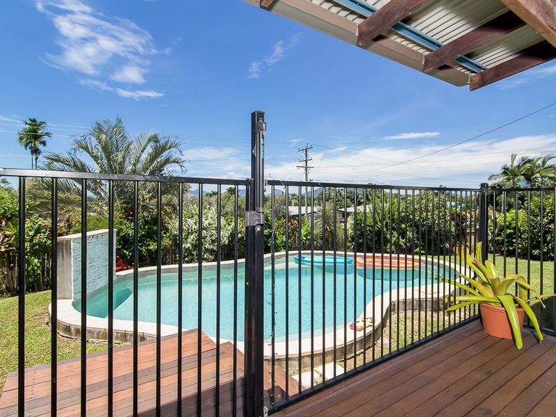 11 Gavin Street, Smithfield QLD 4878