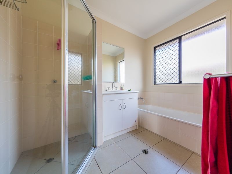 3 Nicholson Close, White Rock QLD 4868