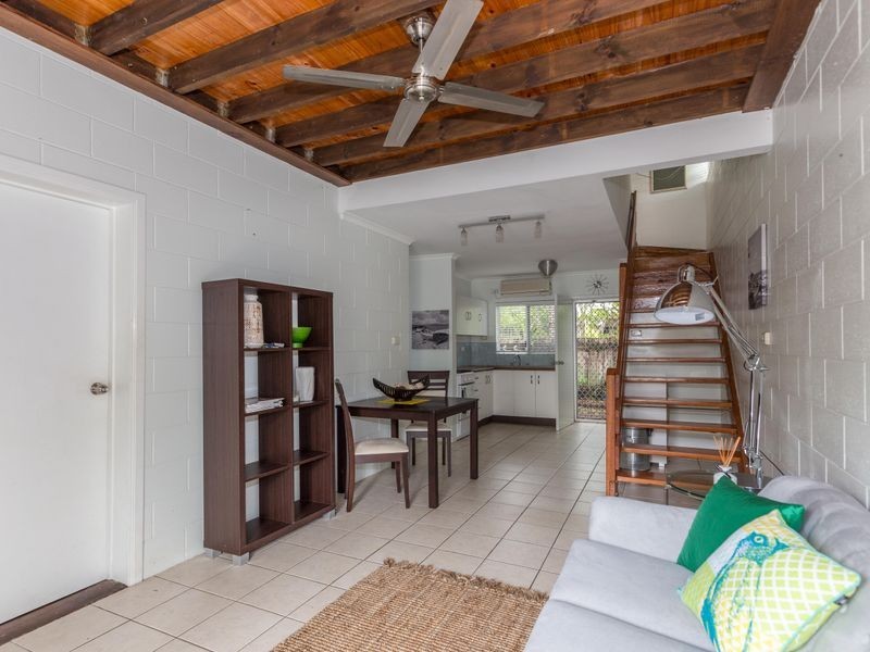 8/10-12 Alamanda Street, Holloways Beach QLD 4878