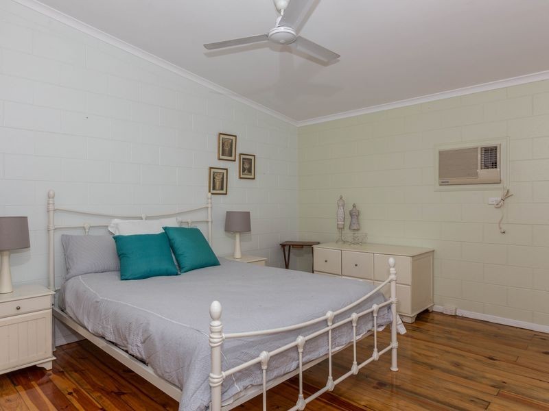 8/10-12 Alamanda Street, Holloways Beach QLD 4878