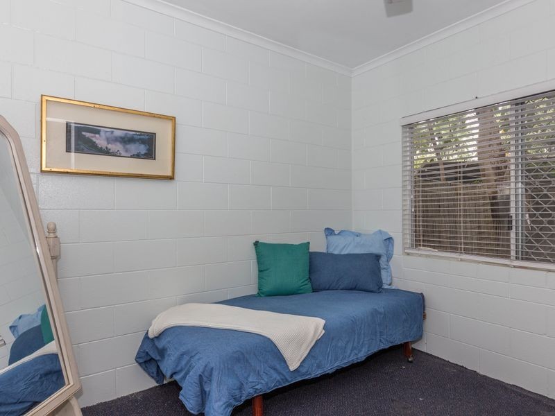 8/10-12 Alamanda Street, Holloways Beach QLD 4878
