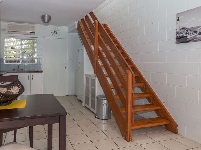 8/10-12 Alamanda Street, Holloways Beach QLD 4878