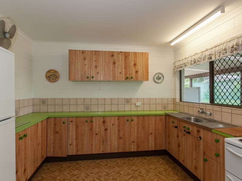 8 Atlas Close, Smithfield QLD 4878