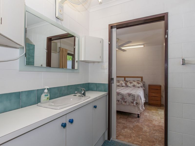 8 Atlas Close, Smithfield QLD 4878