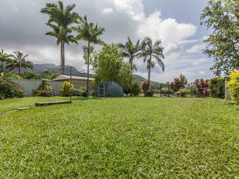 8 Atlas Close, Smithfield QLD 4878