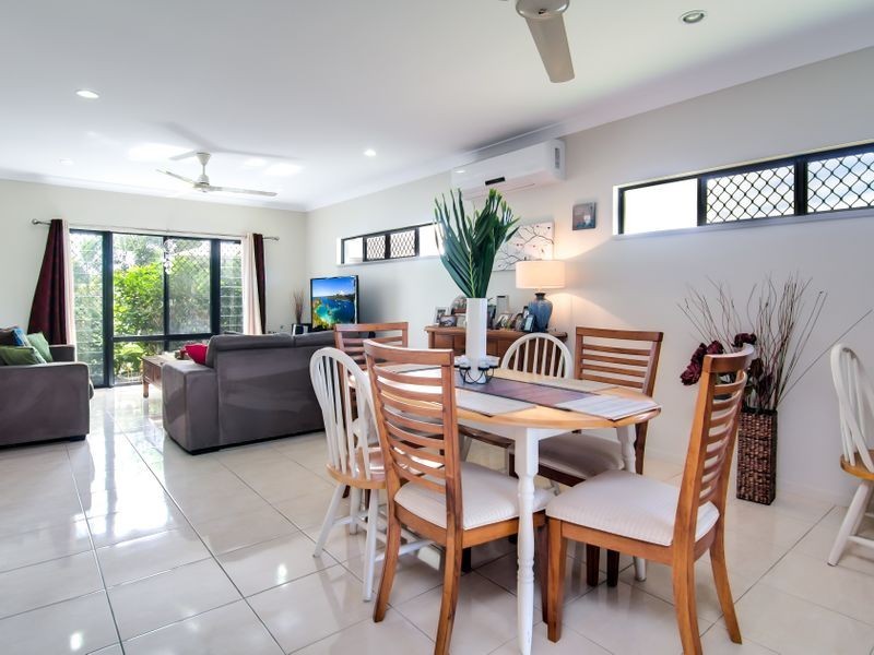 35 Seaways Street, Trinity Beach QLD 4879