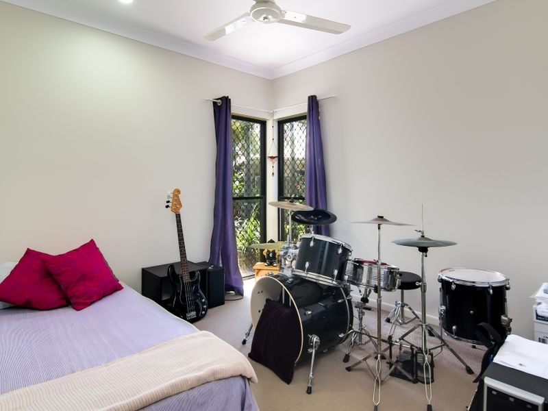 35 Seaways Street, Trinity Beach QLD 4879